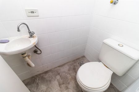 Apartamento para alugar com 100m², 3 quartos e 2 vagasBanheiro de Serviço