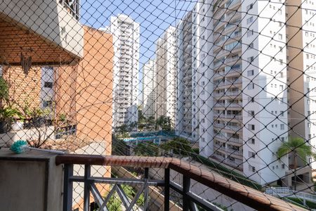 Apartamento para alugar com 100m², 3 quartos e 2 vagasVaranda