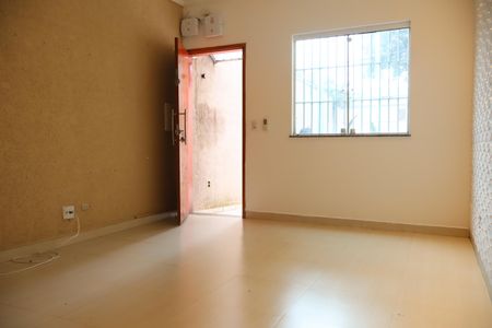 Sala de casa à venda com 1 quarto, 120m² em Vila Ivone, São Paulo