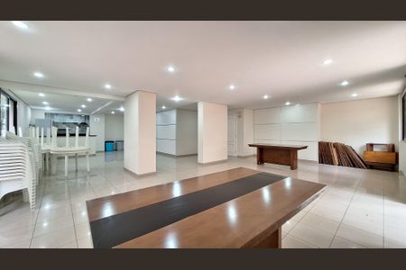 Apartamento para alugar com 56m², 2 quartos e 1 vagaÁrea comum - Salão de festas