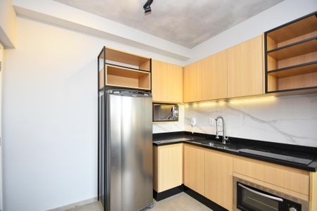 Cozinha de apartamento para alugar com 1 quarto, 37m² em Sumarezinho, São Paulo