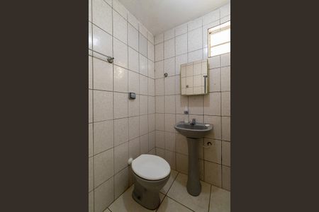 Banheiro de casa para alugar com 1 quarto, 50m² em Parque Císper, São Paulo