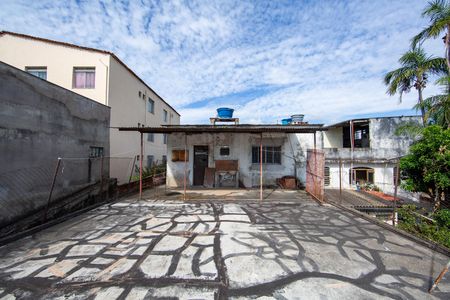 Casa à venda com 380m², 4 quartos e 2 vagas Casa à venda com 380m², 4 quartos e 2 vagasTERRACO