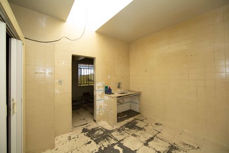 Casa à venda com 380m², 4 quartos e 2 vagas Casa à venda com 380m², 4 quartos e 2 vagasCOZINHA