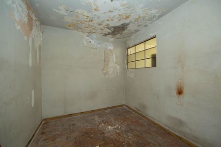 Casa à venda com 380m², 4 quartos e 2 vagas Casa à venda com 380m², 4 quartos e 2 vagasQUARTO3