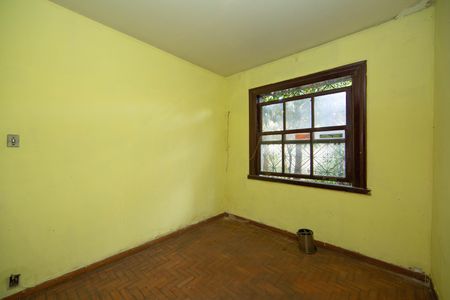 Casa à venda com 380m², 4 quartos e 2 vagas Casa à venda com 380m², 4 quartos e 2 vagasQUARTO1