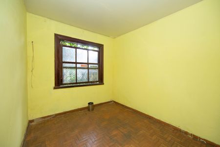 Casa à venda com 380m², 4 quartos e 2 vagas Casa à venda com 380m², 4 quartos e 2 vagasQUARTO1