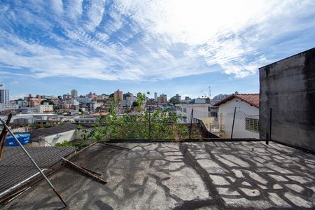 Casa à venda com 380m², 4 quartos e 2 vagas Casa à venda com 380m², 4 quartos e 2 vagasTERRACO