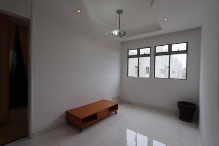 Apartamento para alugar com 42m², 2 quartos e 1 vagaSala