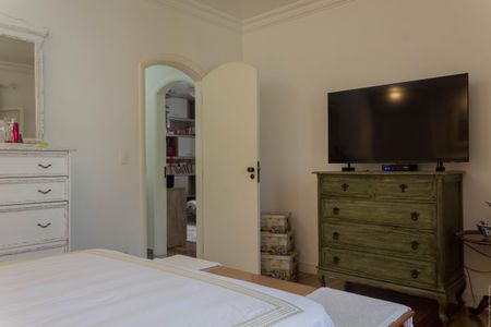 Casa à venda com 300m², 3 quartos e 3 vagasSuíte 1