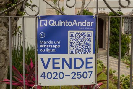 Casa à venda com 300m², 3 quartos e 3 vagasFachada