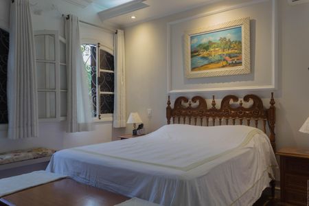 Casa à venda com 300m², 3 quartos e 3 vagasSuíte 1