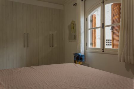 Casa à venda com 300m², 3 quartos e 3 vagasSuíte 2