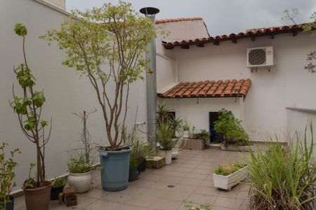 Casa à venda com 300m², 3 quartos e 3 vagasVaranda