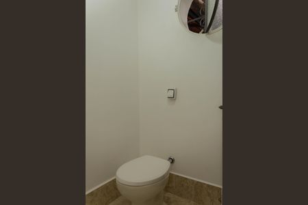 Casa à venda com 300m², 3 quartos e 3 vagasLavabo