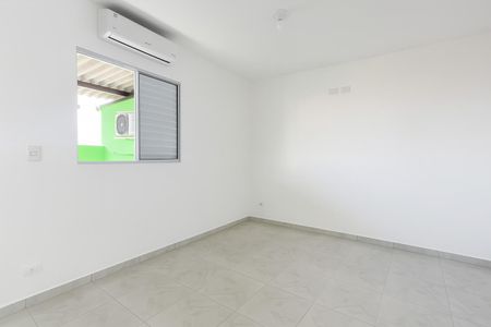 Casa para alugar com 70m², 2 quartos e 1 vaga Casa para alugar com 70m², 2 quartos e 1 vagaSuíte