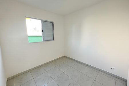 Casa para alugar com 70m², 2 quartos e 1 vaga Casa para alugar com 70m², 2 quartos e 1 vagaQuarto