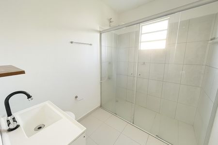 Casa para alugar com 70m², 2 quartos e 1 vaga Casa para alugar com 70m², 2 quartos e 1 vagaBanheiro da Suíte