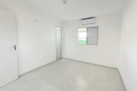 Casa para alugar com 70m², 2 quartos e 1 vaga Casa para alugar com 70m², 2 quartos e 1 vagaSuíte