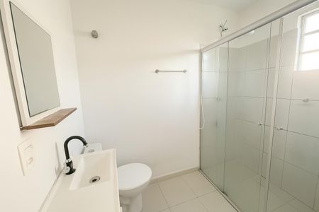 Casa para alugar com 70m², 2 quartos e 1 vaga Casa para alugar com 70m², 2 quartos e 1 vagaBanheiro da Suíte
