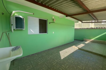 Casa para alugar com 70m², 2 quartos e 1 vaga Casa para alugar com 70m², 2 quartos e 1 vagaÁrea de Serviço