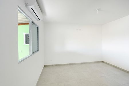 Casa para alugar com 70m², 2 quartos e 1 vaga Casa para alugar com 70m², 2 quartos e 1 vagaSuíte