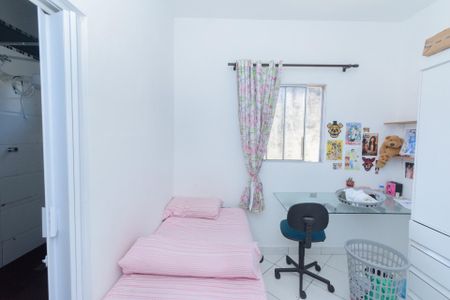 Casa à venda com 102m², 4 quartos e 4 vagasSuíte