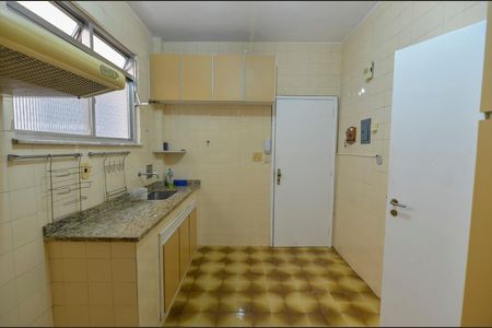 Apartamento para alugar com 77m², 2 quartos e 1 vaga Apartamento para alugar com 77m², 2 quartos e 1 vagaCozinha