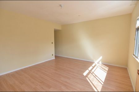 Apartamento para alugar com 77m², 2 quartos e 1 vaga Apartamento para alugar com 77m², 2 quartos e 1 vagaSala
