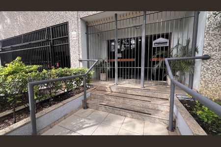 Apartamento para alugar com 77m², 2 quartos e 1 vaga Apartamento para alugar com 77m², 2 quartos e 1 vagaFachada