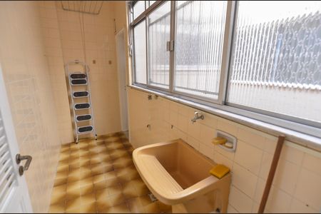Apartamento para alugar com 77m², 2 quartos e 1 vaga Apartamento para alugar com 77m², 2 quartos e 1 vagaÁrea de Serviço