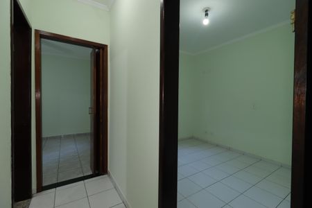 Corredor de apartamento à venda com 2 quartos, 70m² em Parque Jaçatuba, Santo André
