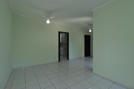 Apartamento à venda com 70m², 2 quartos e 2 vagasSala