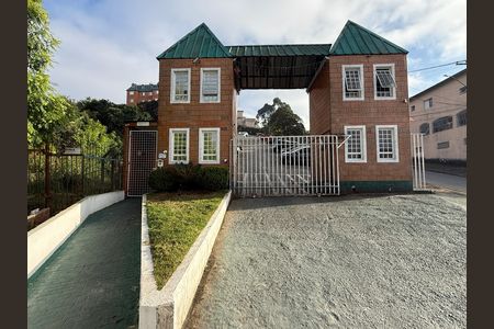 Apartamento para alugar com 80m², 3 quartos e 1 vaga Apartamento para alugar com 80m², 3 quartos e 1 vagaFachada
