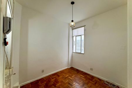 Sala de kitnet/studio à venda com 1 quarto, 15m² em Centro, Rio de Janeiro