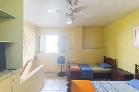 Quarto 1 de kitnet/studio para alugar com 2 quartos, 35m² em Vila Martins, Mogi das Cruzes
