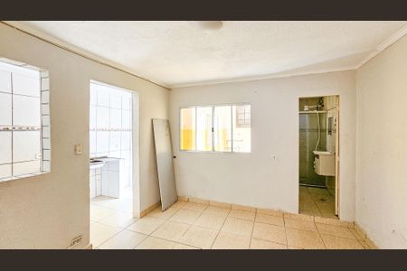 Sala de casa para alugar com 2 quartos, 50m² em Jaguaribe, Osasco