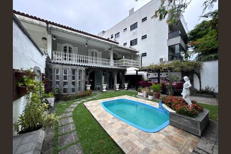 Casa para alugar com 352m², 4 quartos e 2 vagasÁrea externa