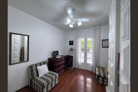 Casa para alugar com 352m², 4 quartos e 2 vagasQuarto 1