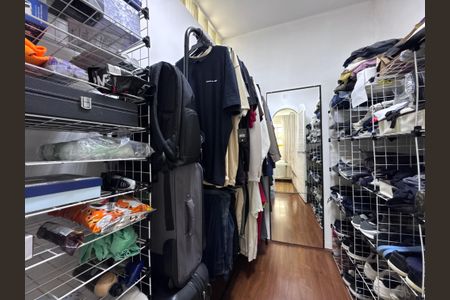 Casa para alugar com 352m², 4 quartos e 2 vagasSuíte  - Closet