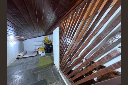 Casa para alugar com 352m², 4 quartos e 2 vagasSalão - Compartimento