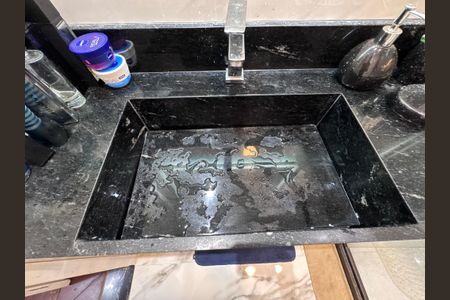 Casa para alugar com 352m², 4 quartos e 2 vagasSuíte - Banheiro