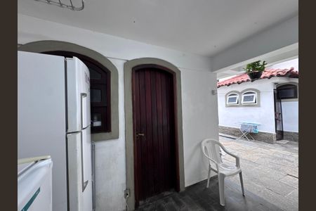 Casa para alugar com 352m², 4 quartos e 2 vagasLavanderia