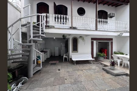 Casa para alugar com 352m², 4 quartos e 2 vagasÁrea externa