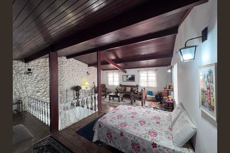 Casa para alugar com 352m², 4 quartos e 2 vagasSalão