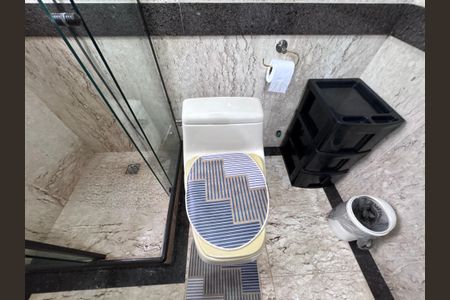 Casa para alugar com 352m², 4 quartos e 2 vagasBanheiro Social