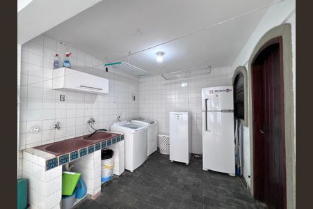 Casa para alugar com 352m², 4 quartos e 2 vagasLavanderia