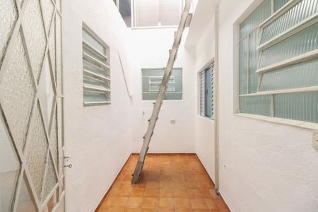 Casa à venda com 90m², 2 quartos e 2 vagasQuintal 