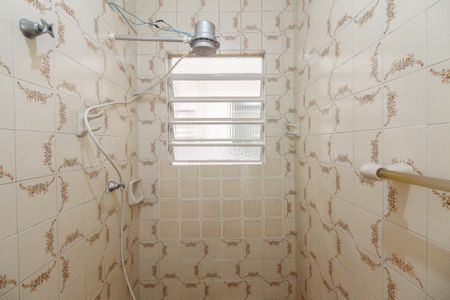 Casa à venda com 90m², 2 quartos e 2 vagasBanheiro Social 