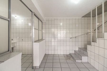 Casa à venda com 90m², 2 quartos e 2 vagasEntrada 